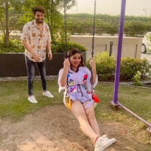 Khushi Punjaban Instagram Spending Time With Husband