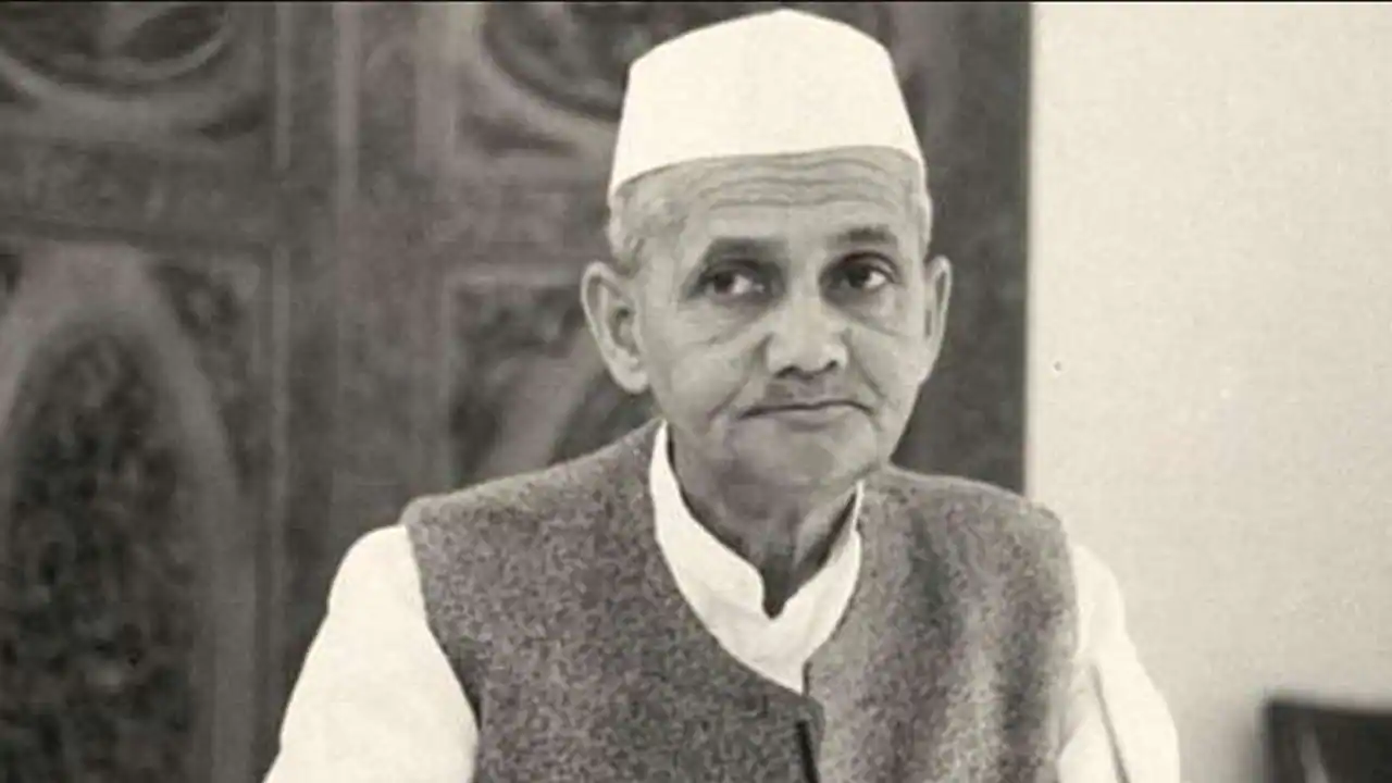 Lal Bahadur Shastri (Former Prime Minister of India) - Age, Height, Net Worth, Biography