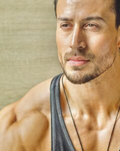 Tiger shroff-Age, Networth, Biography, height, Girlfriend
