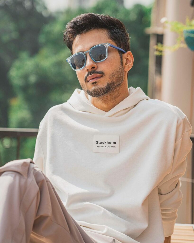 Amol Parashar age height net worth biography